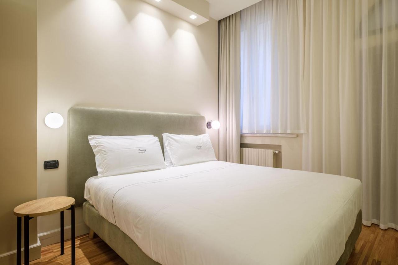 Hotel Touring Bologna Bagian luar foto