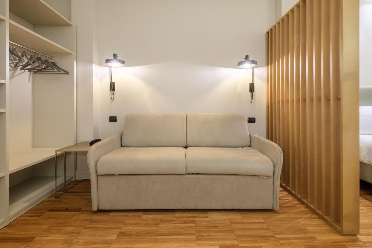 Hotel Touring Bologna Bagian luar foto