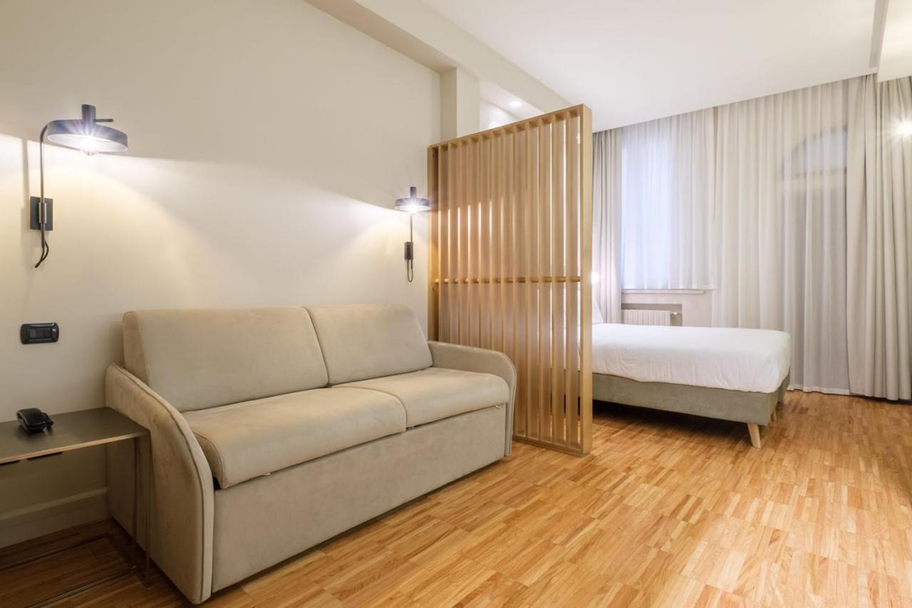 Hotel Touring Bologna Bagian luar foto