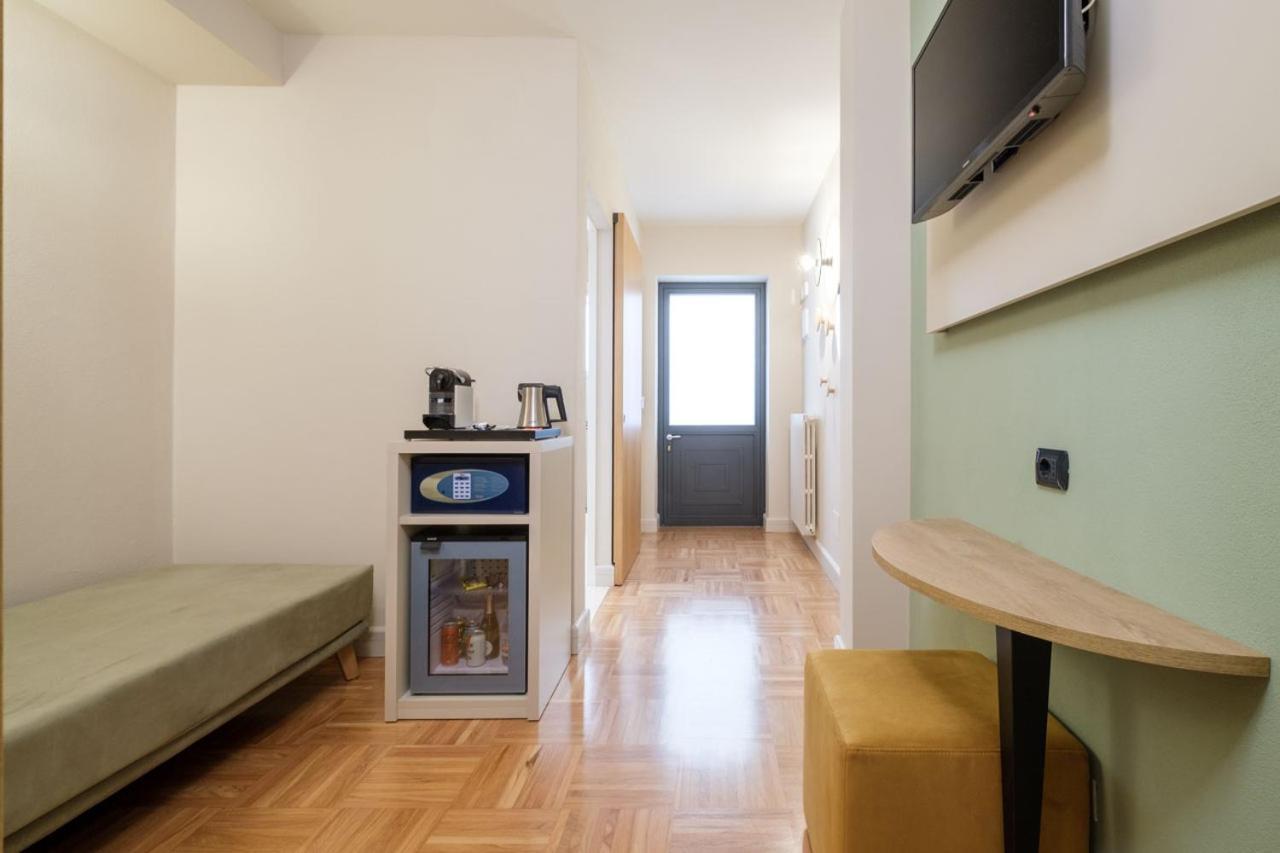 Hotel Touring Bologna Bagian luar foto