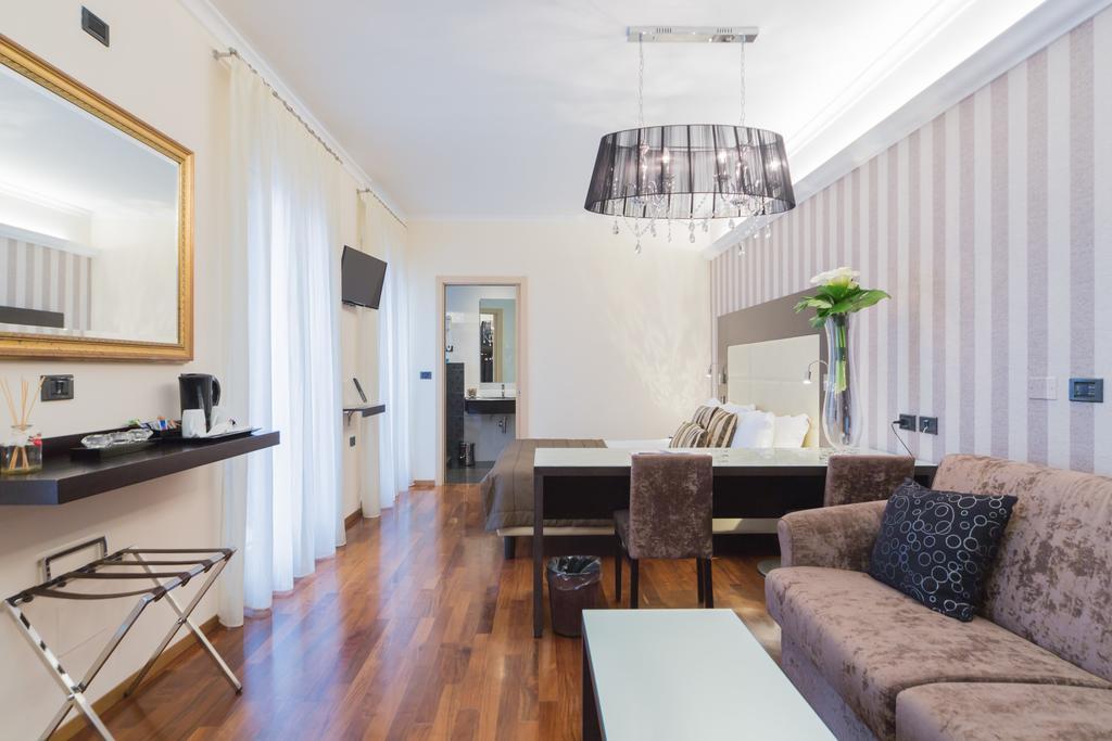 Hotel Touring Bologna Bagian luar foto